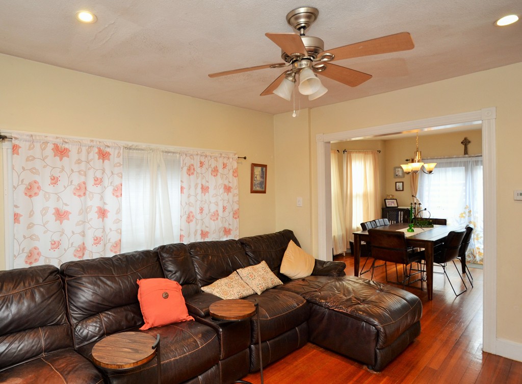 63 Desoto Road Boston, MA 02132 - Photo 4 of 26
