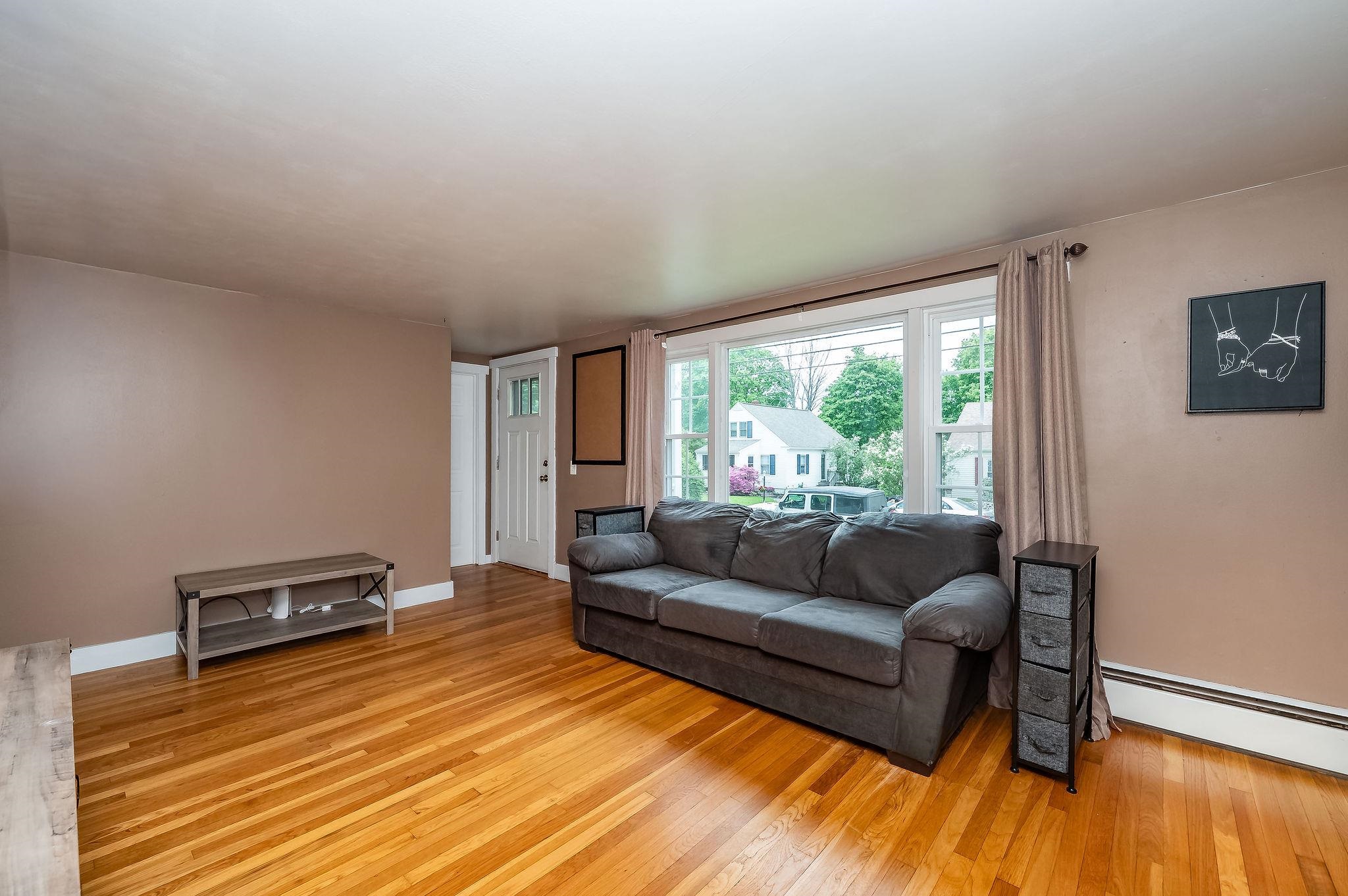 6 Howe Street Rochester, NH 03867 - Photo 11 of 35