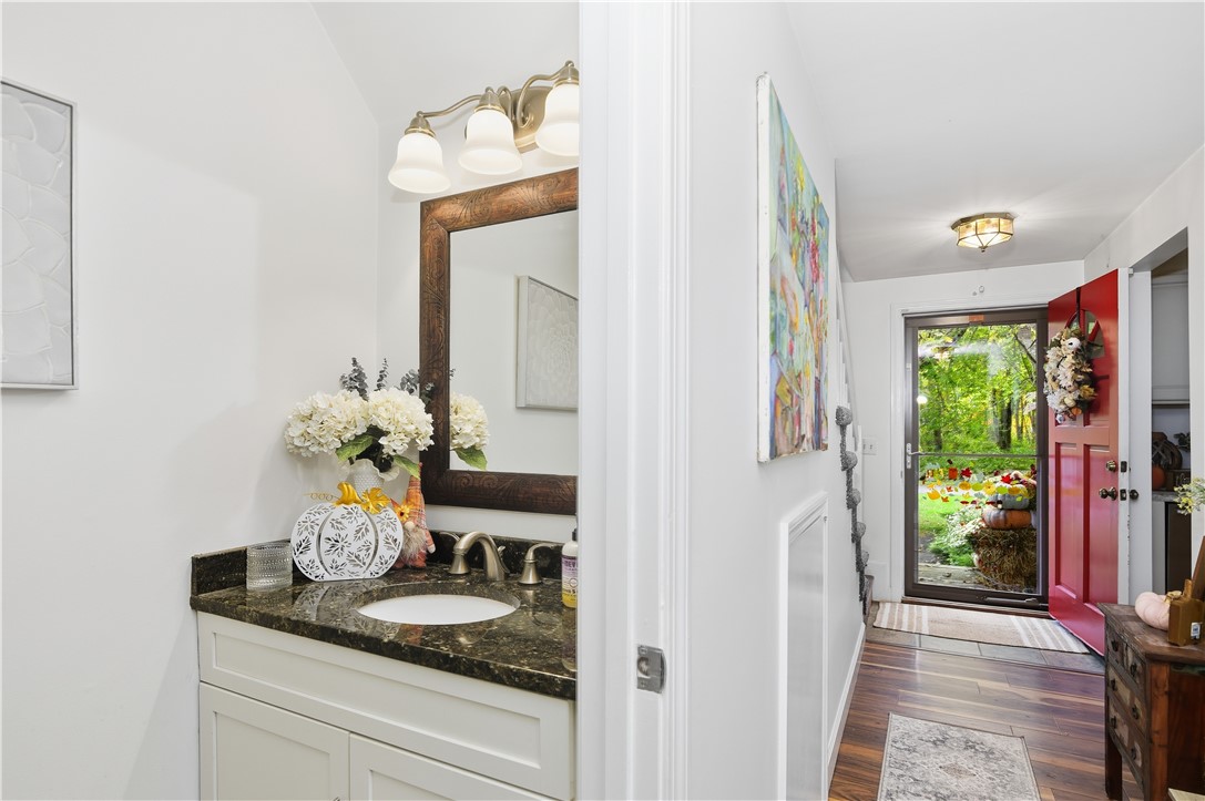 153 Fish Road, Unit 4 Tiverton, RI 02878 - Photo 14 of 31