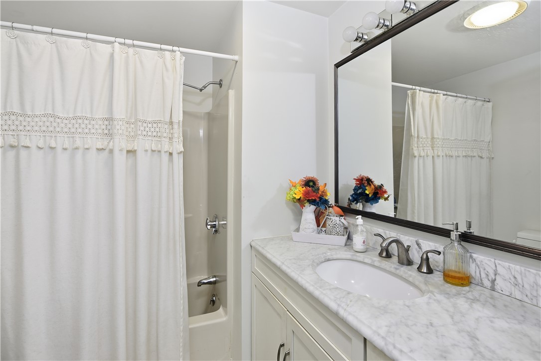 153 Fish Road, Unit 4 Tiverton, RI 02878 - Photo 16 of 31 T