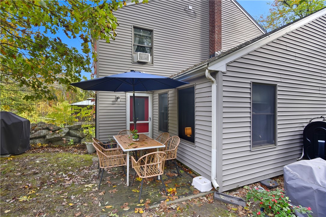 153 Fish Road, Unit 4 Tiverton, RI 02878 - Photo 18 of 31