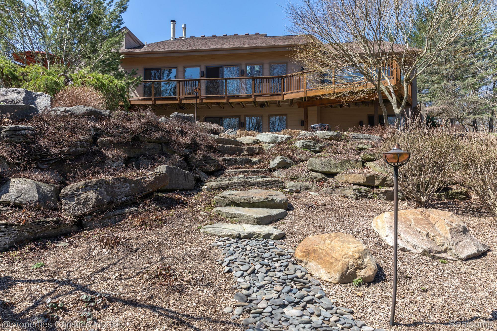 1661 Silver Bell Road Rochester, MI 48306 - Photo 61 of 77 Gallery Image 61