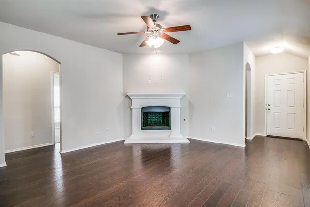 $2,300 | 9825 Beaver Dam Lane, McKinney, TX 75071