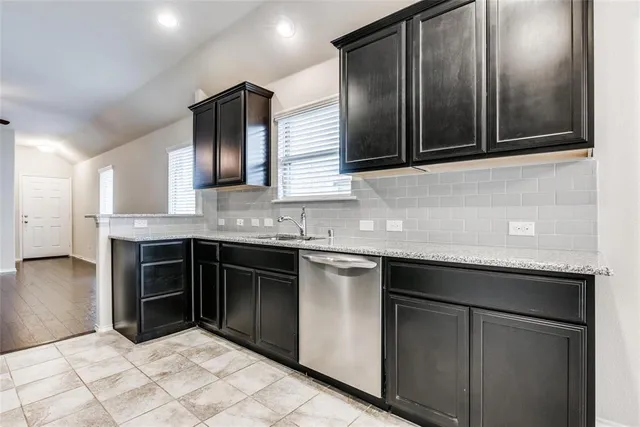 $2,300 | 9825 Beaver Dam Lane, McKinney, TX 75071