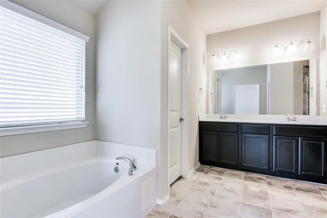 $2,300 | 9825 Beaver Dam Lane, McKinney, TX 75071