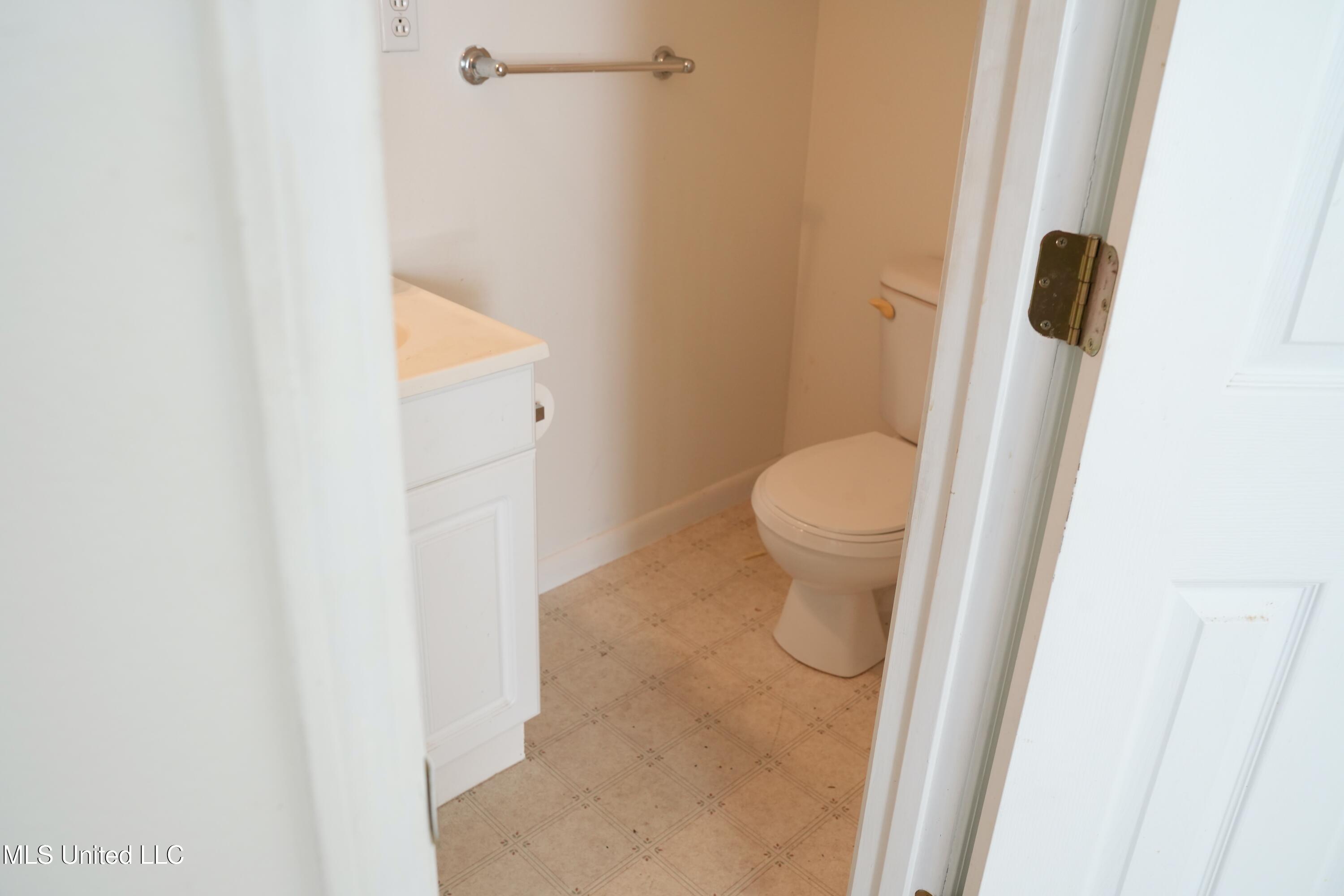 5014 Leatherwood Road Tylertown, MS 39667 - Photo 32 of 37 DSC09902