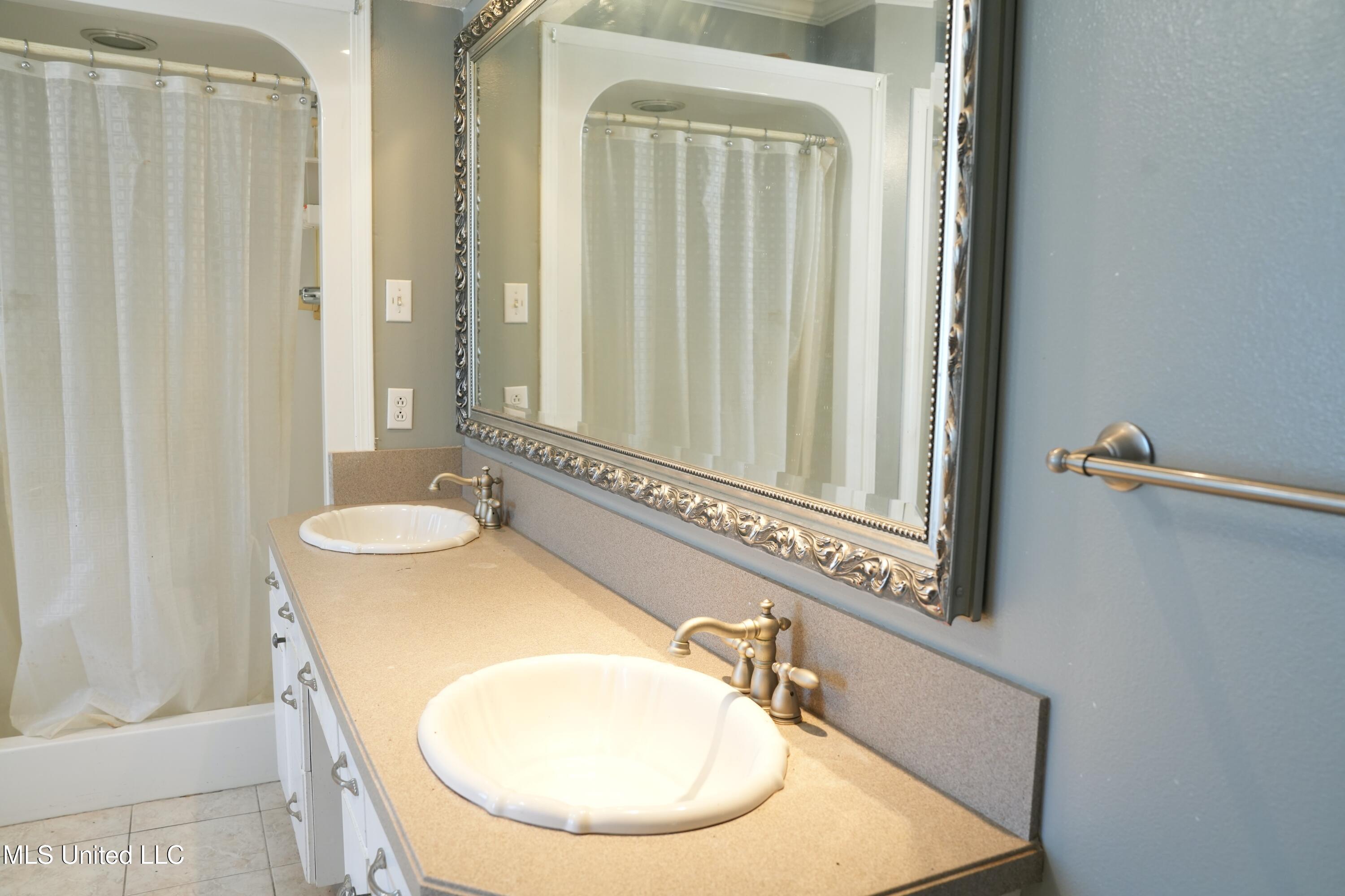 5014 Leatherwood Road Tylertown, MS 39667 - Photo 34 of 37 DSC09898