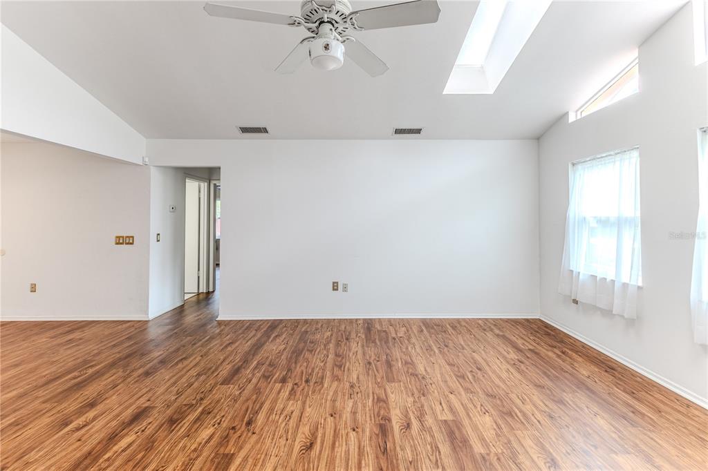 9069 Jena Road Spring Hill, FL 34608 - Photo 5 of 38