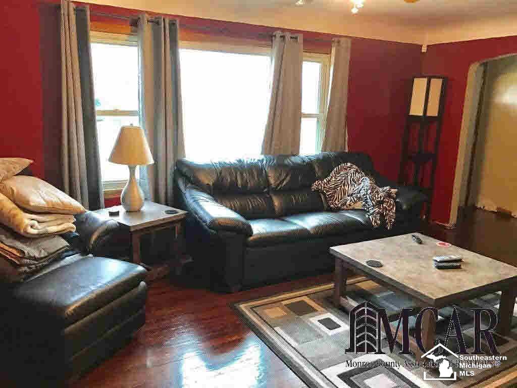 3735 Vivian Road Monroe, MI 48162 - Photo 7 of 17