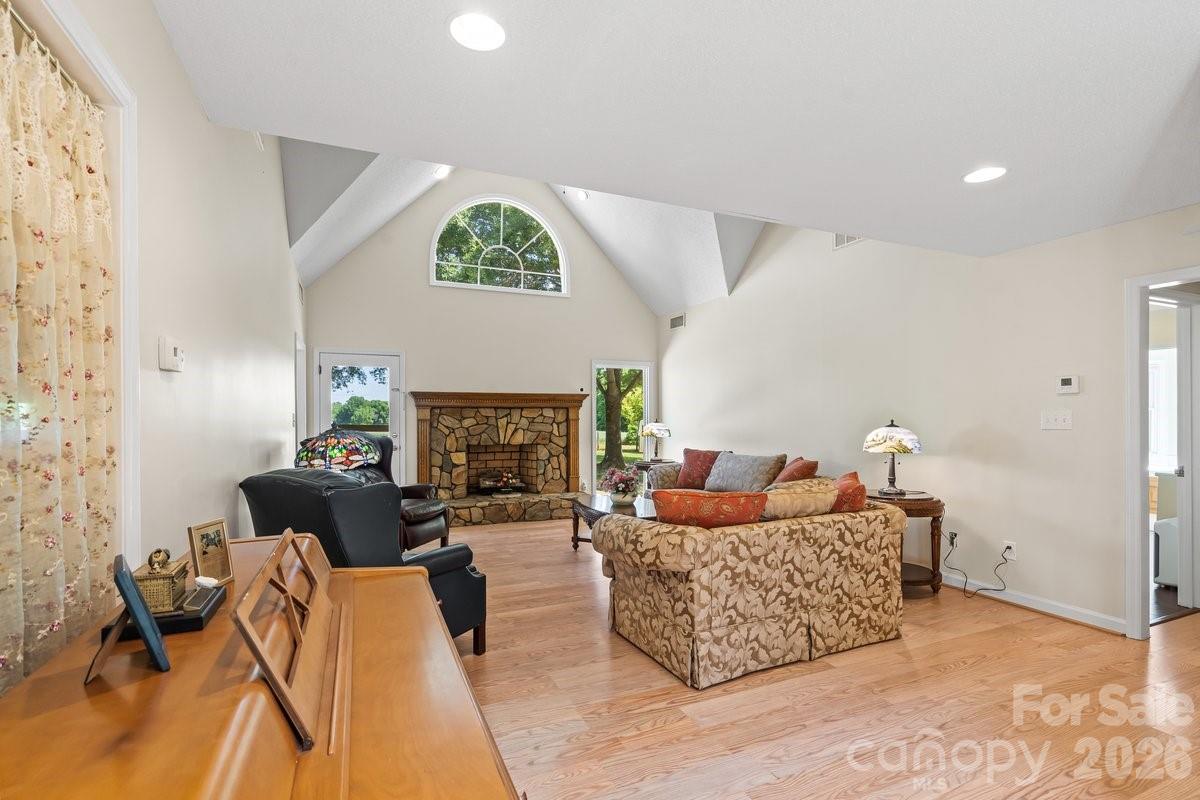 4711 Duncan Road Monroe, NC 28110 - Photo 8 of 41