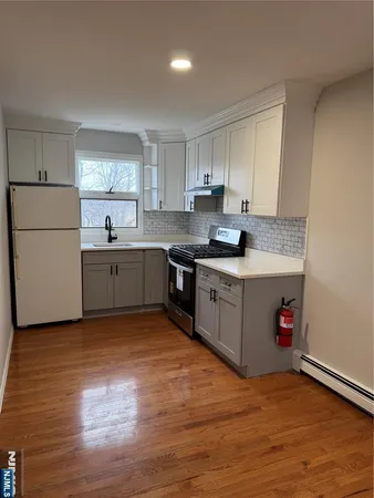 $2,600 | 191 Everett Place, Unit 2, East Rutherford, NJ 07073