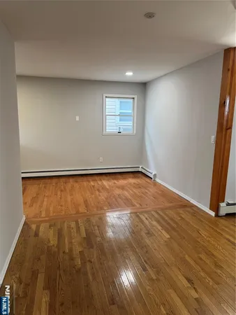 $2,600 | 191 Everett Place, Unit 2, East Rutherford, NJ 07073