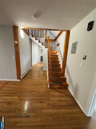 $2,600 | 191 Everett Place, Unit 2, East Rutherford, NJ 07073