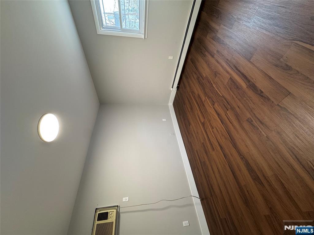 191 Everett Place, Unit 2 East Rutherford, NJ 07073 - Photo 9 of 14