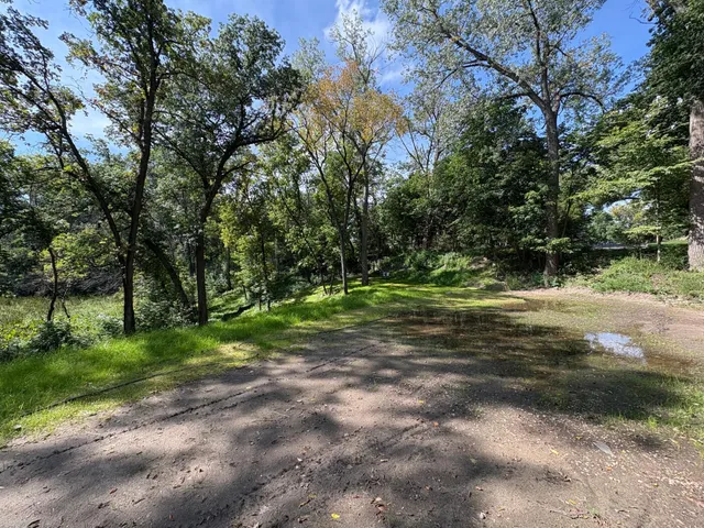 $158,000 | 13420 Nicollet Lane, Burnsville, MN 55337