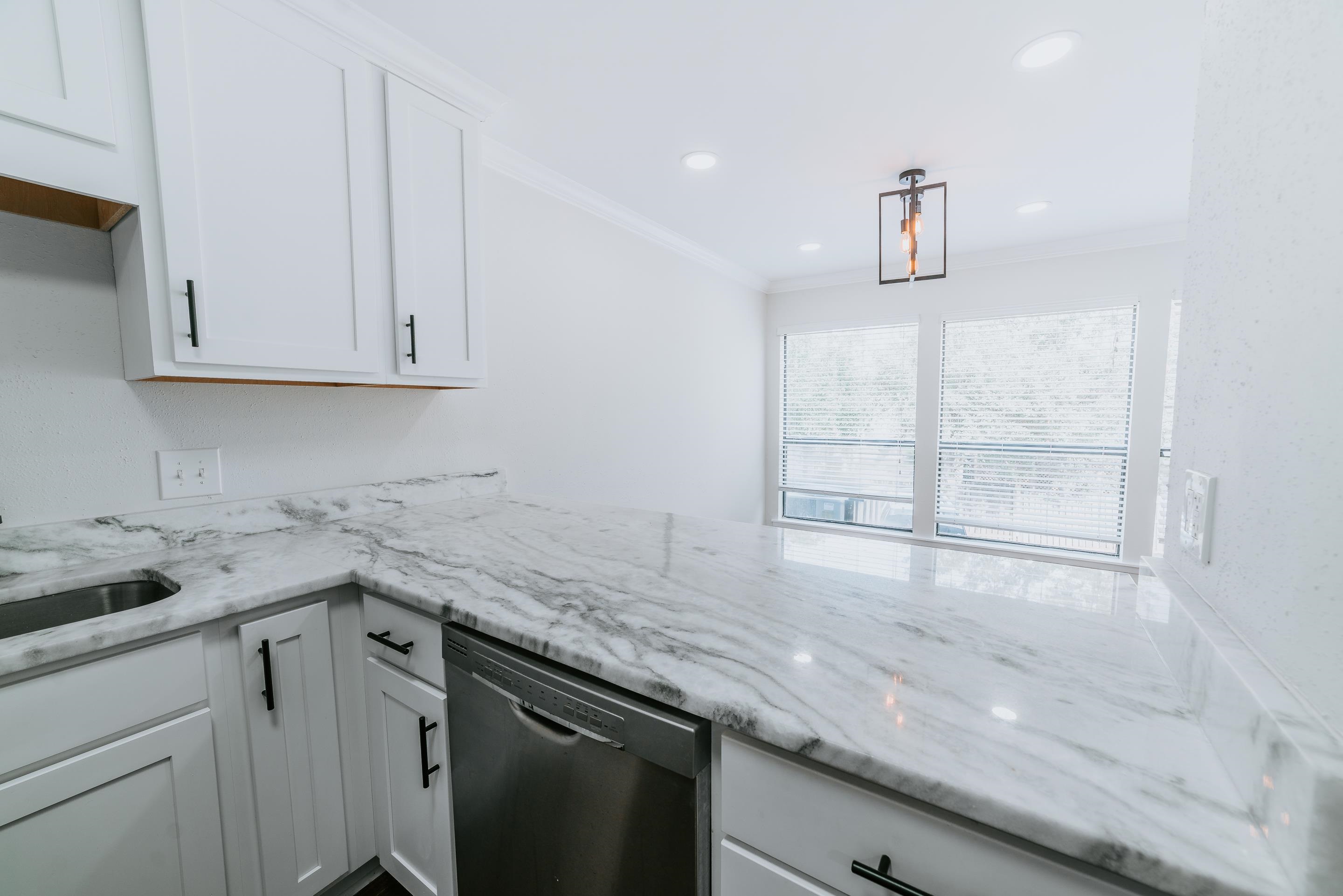710 South Mobile Street, Unit 17 Fairhope, AL 36532 - Photo 16 of 31