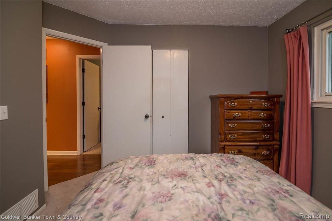 2565 Patterson Lk Road Pinckney, MI 48169 - Photo 25 of 44 24_18.jpg