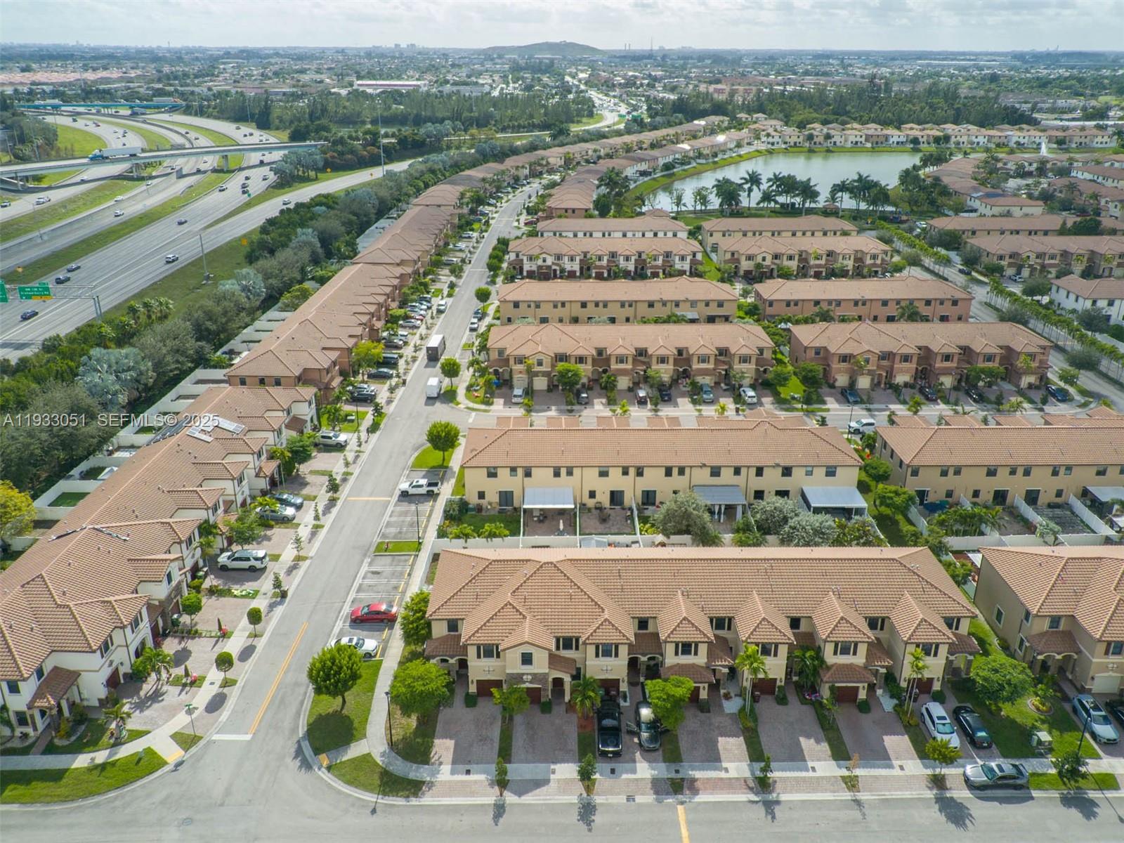 3316 West 91st Terrace Hialeah, FL 33018 - Photo 6 of 40