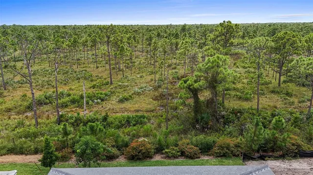 a picture of city view with lake view