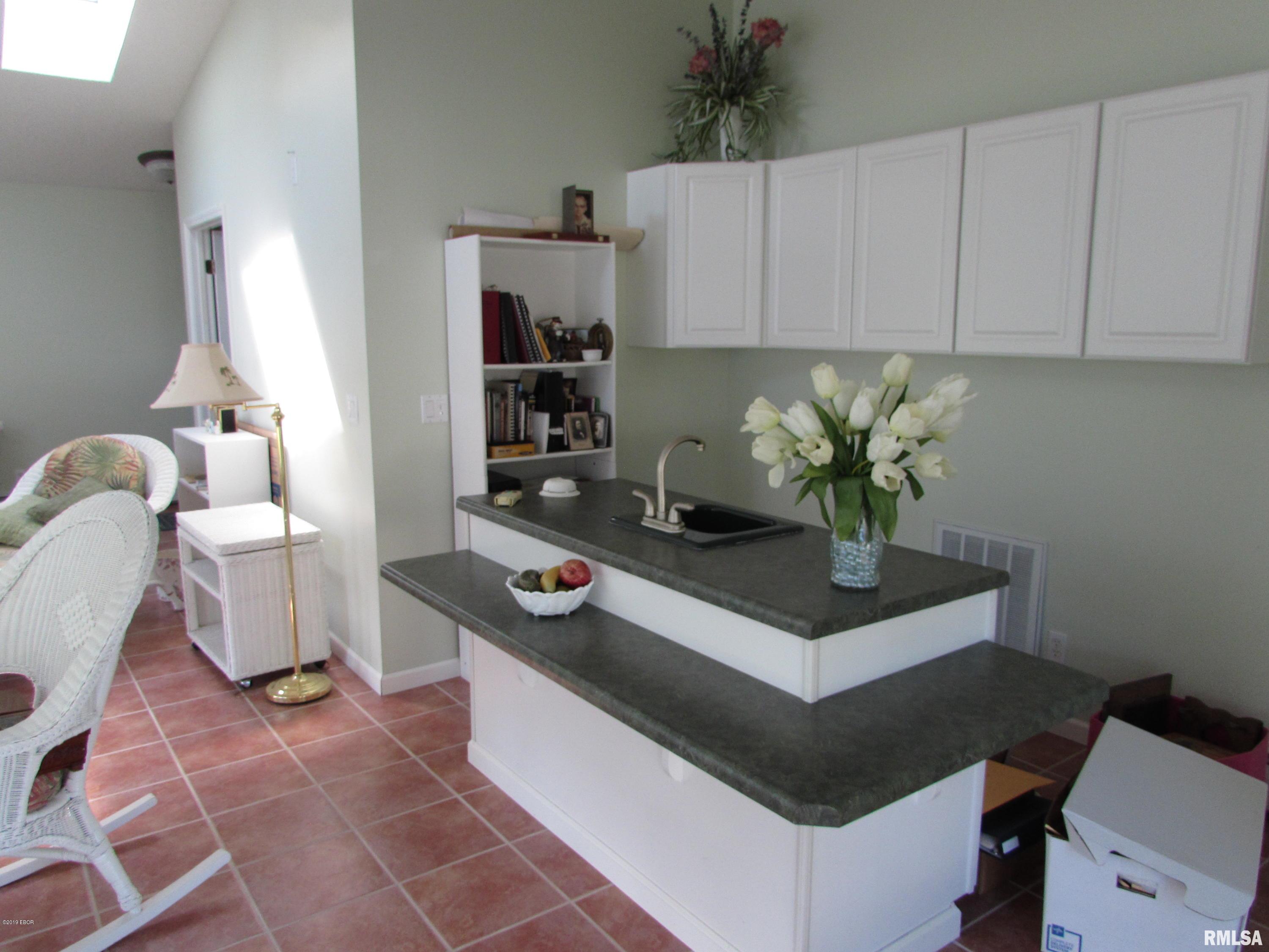 1 Trenton Road Carbondale, IL 62903 - Photo 4 of 18 Gallery Image 4