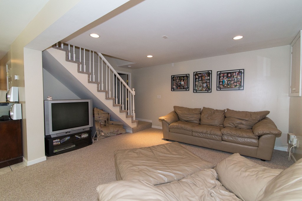 84 Forrest Road Westford, MA 01886 - Photo 13 of 16 Gallery Image 13