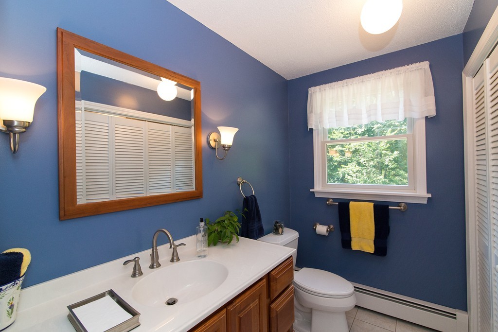 84 Forrest Road Westford, MA 01886 - Photo 8 of 16 Gallery Image 8