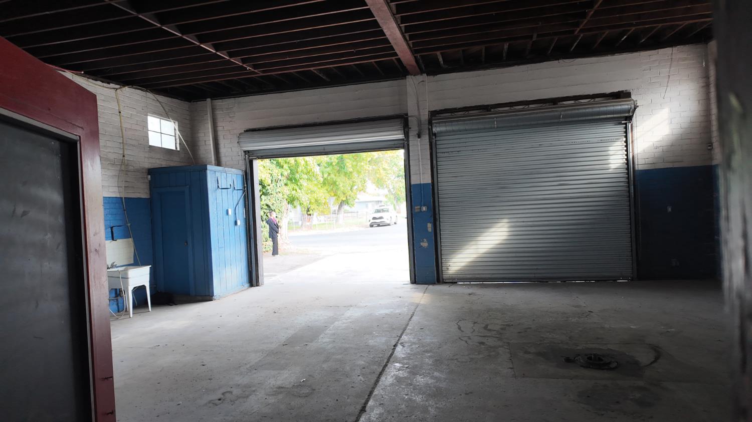 129 Phoenix Avenue Modesto, CA 95354 - Photo 3 of 21