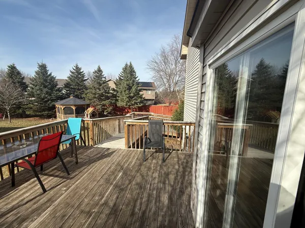 $375,000 | 4426 Ladyslipper Avenue North, Brooklyn Park, MN 55443