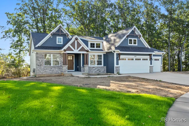 $530,000 | 1460 Kimber Drive, Unit 117, Lowell, MI 49331