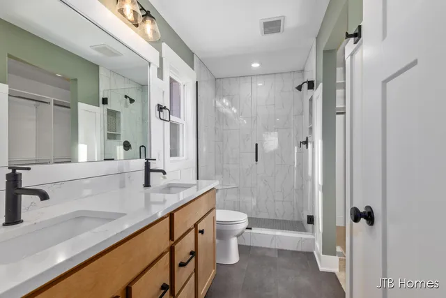 $530,000 | 1460 Kimber Drive, Unit 117, Lowell, MI 49331