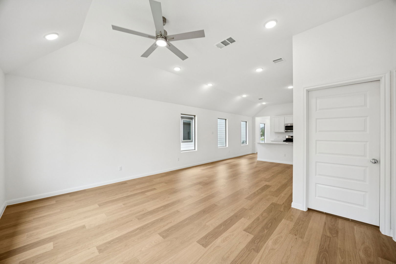 176 Hornet Street Elgin, TX 78621 - Photo 12 of 36