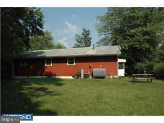 69 Chest-Georgetown Road Columbus, NJ 08022 - Photo 2 of 12 Exterior Back