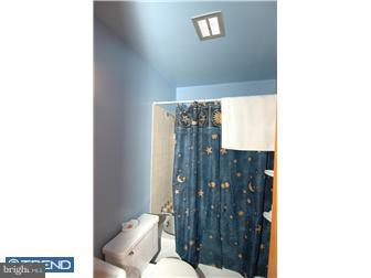 69 Chest-Georgetown Road Columbus, NJ 08022 - Photo 10 of 12 Bathroom