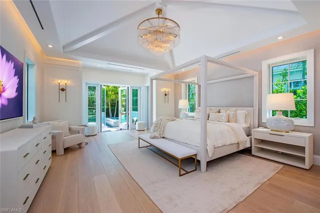 $27,995,000 | 1731 Gordon Drive, Naples, FL 34102