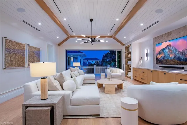 $27,995,000 | 1731 Gordon Drive, Naples, FL 34102