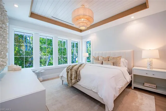 $27,995,000 | 1731 Gordon Drive, Naples, FL 34102