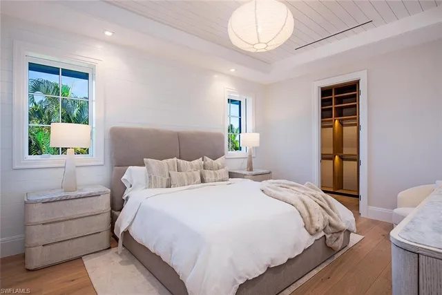 $27,995,000 | 1731 Gordon Drive, Naples, FL 34102