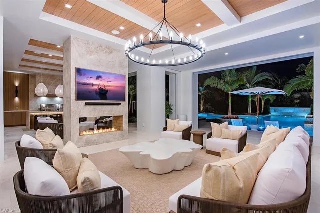 $27,995,000 | 1731 Gordon Drive, Naples, FL 34102