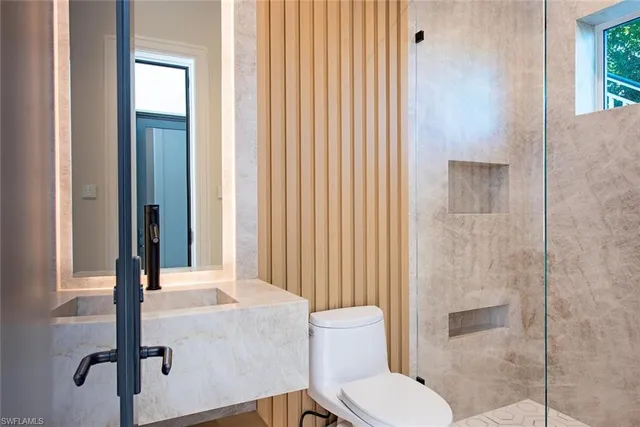 $27,995,000 | 1731 Gordon Drive, Naples, FL 34102