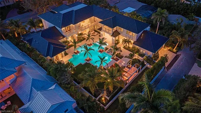 $27,995,000 | 1731 Gordon Drive, Naples, FL 34102