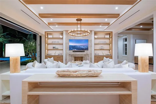 $27,995,000 | 1731 Gordon Drive, Naples, FL 34102