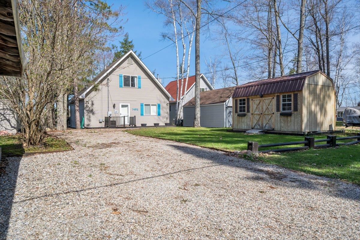 7492 O'Connor Road Hale, MI 48739 - Photo 4 of 43