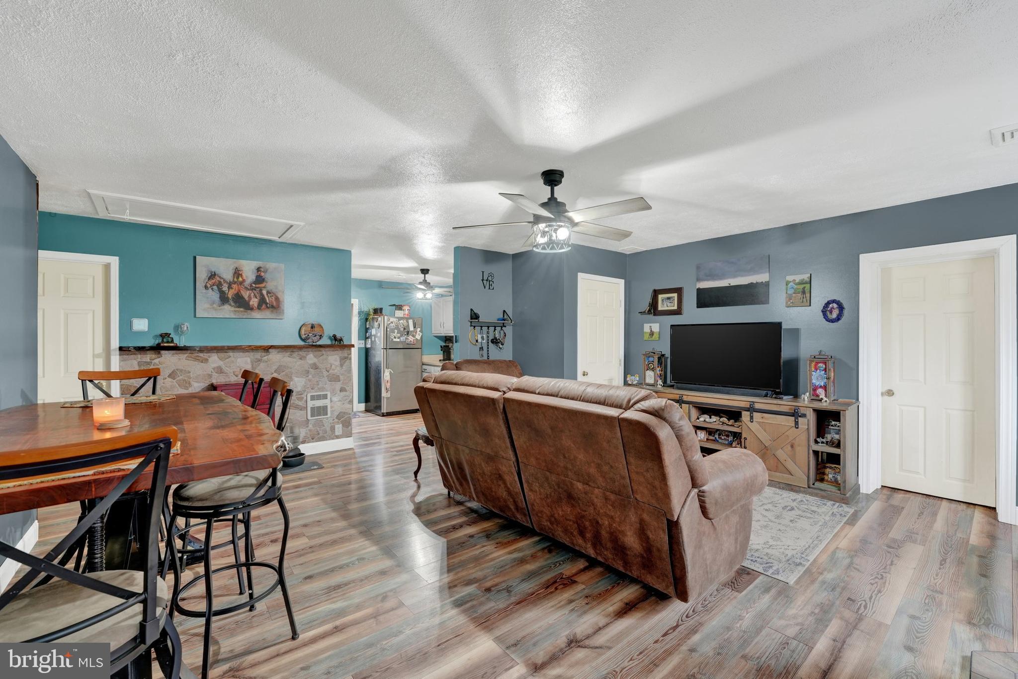124 Nottingham Road Elkton, MD 21921 - Photo 4 of 33 Enter the cozy pellet stove living area