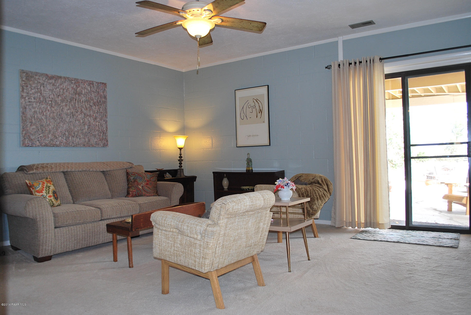 2701 Ridge Road Prescott, AZ 86301 - Photo 32 of 39 a living room with furniture and a window