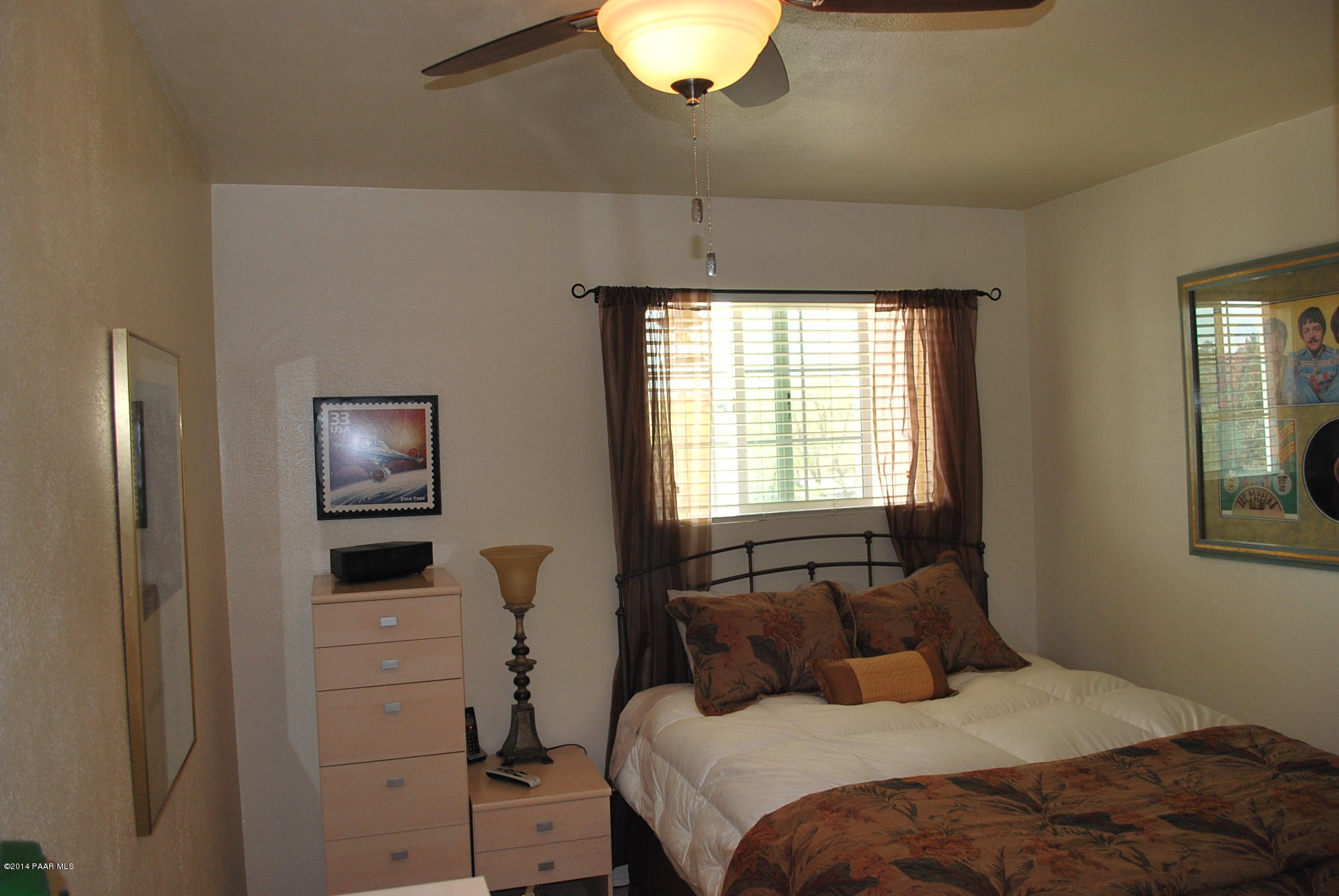 2701 Ridge Road Prescott, AZ 86301 - Photo 34 of 39 a bedroom with a bed and a window