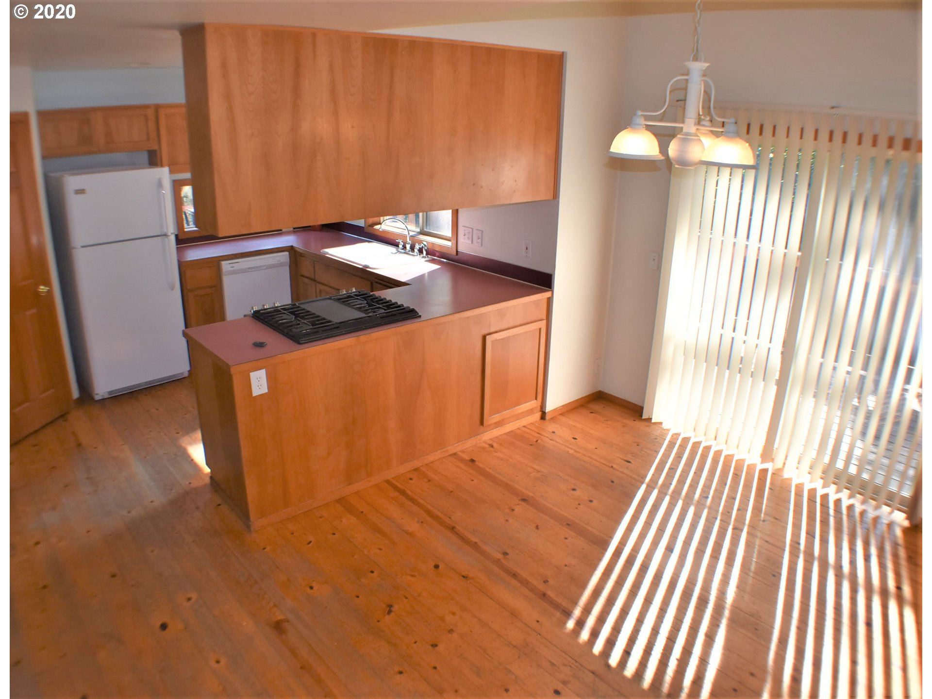 3059 Hendricks Hill Drive Eugene, OR 97403 - Photo 11 of 32