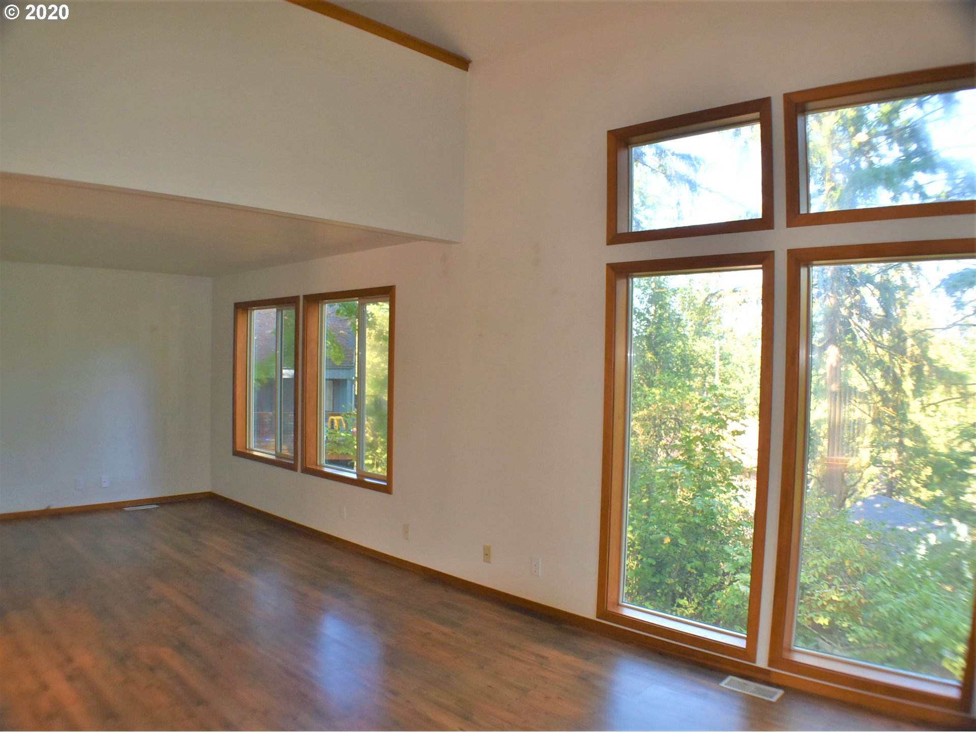 3059 Hendricks Hill Drive Eugene, OR 97403 - Photo 13 of 32