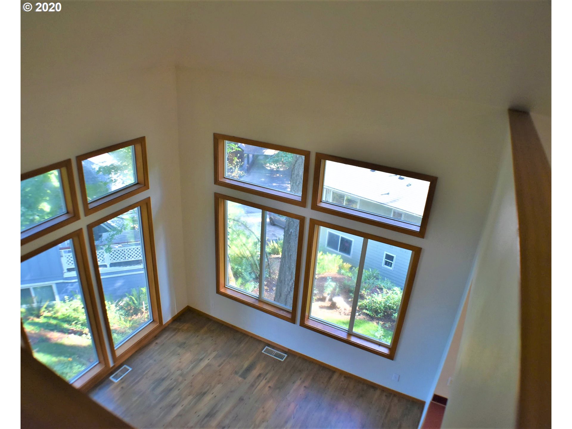 3059 Hendricks Hill Drive Eugene, OR 97403 - Photo 15 of 32