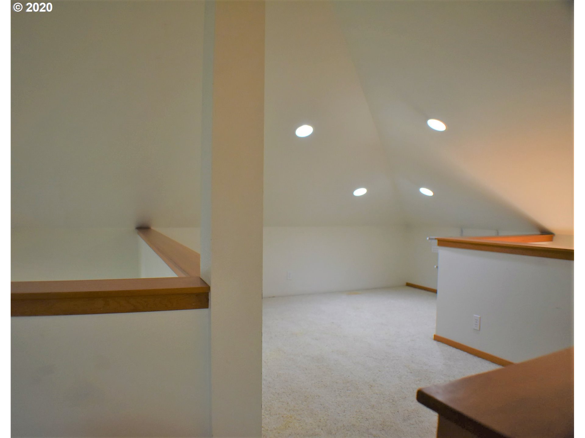 3059 Hendricks Hill Drive Eugene, OR 97403 - Photo 17 of 32