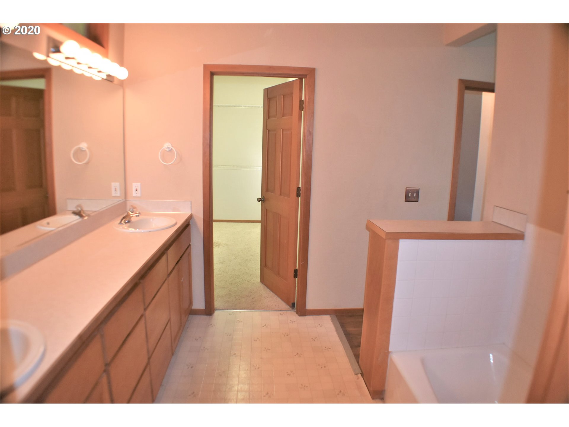 3059 Hendricks Hill Drive Eugene, OR 97403 - Photo 22 of 32